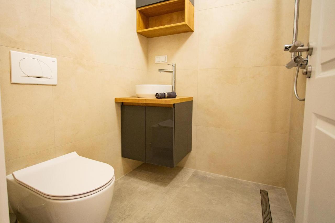 Sky Penthouse Old Bridge With Sauna And Jacuzzi โมสตาร์ ภายนอก รูปภาพ