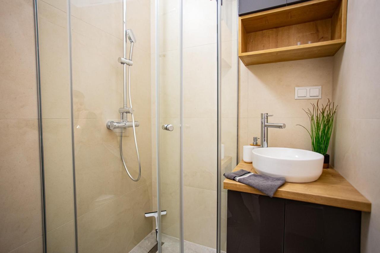 Sky Penthouse Old Bridge With Sauna And Jacuzzi โมสตาร์ ภายนอก รูปภาพ